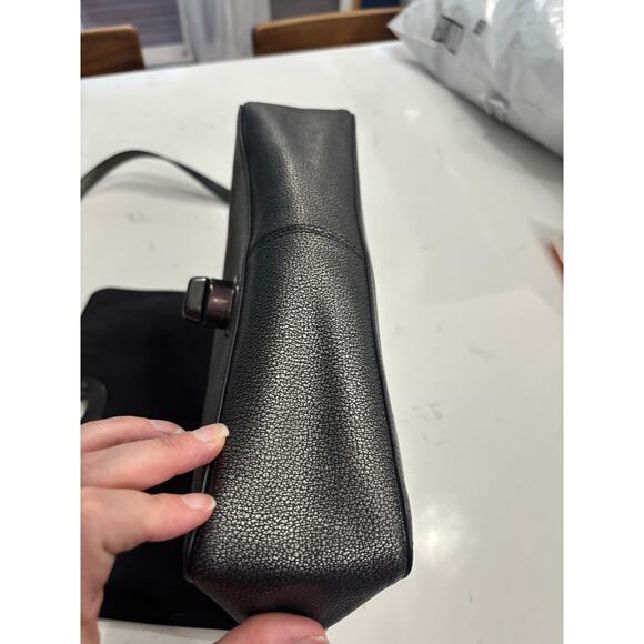 Coach Crosstown Crossbody metallic turnkey chain/leather strap tag minimalist - Picture 5 of 11